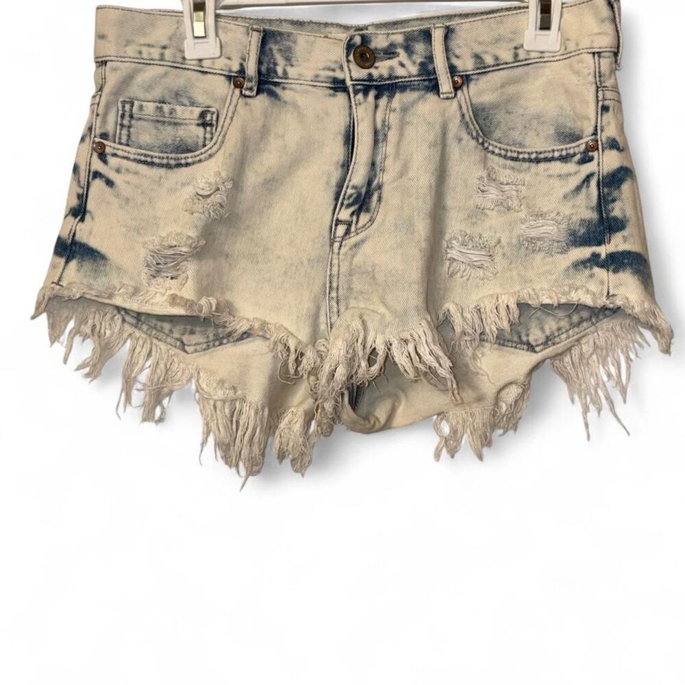 Bullhead Women's Blue and Cream Shorts